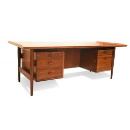 Arne Vodder Rosewood Desk 1.jpg