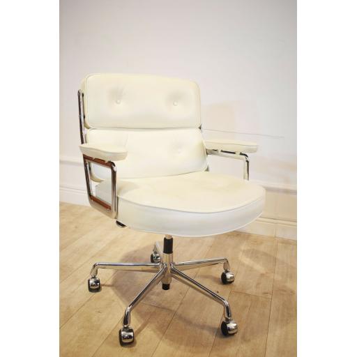 Eames white office Chair 3.jpg