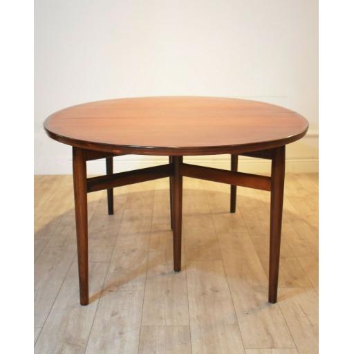 Arne Vodder Rosewood Dining 7 top to go.jpg