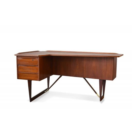 1960s Boomerang Desk designed by Peter Løvig Nielsen for Hedendsted Møbelindustri