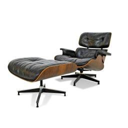 eames chair A.jpg