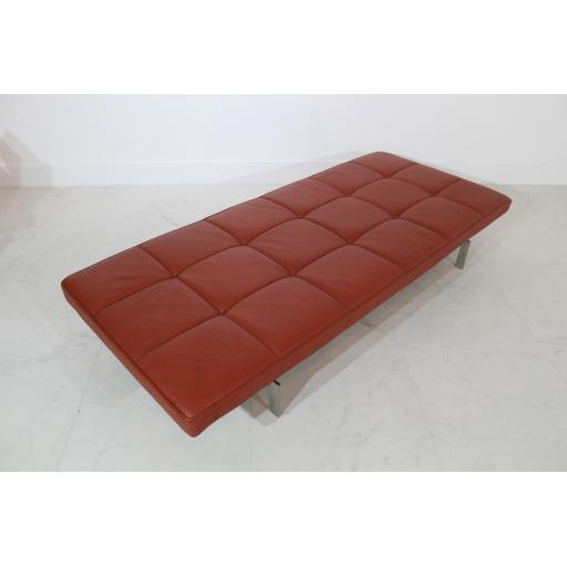 Daybed F.jpg