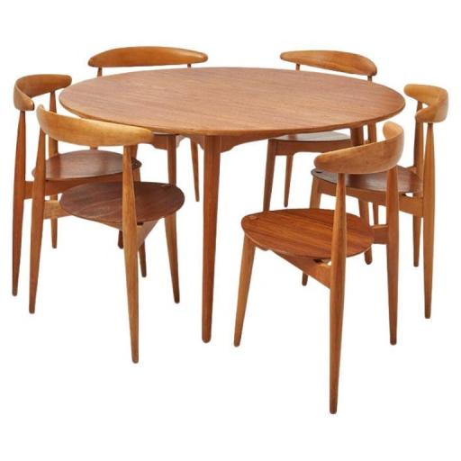 FH4602 dining set by Hans J. Wegner, 6 chairs + table for Fritz Hansen, 1950s