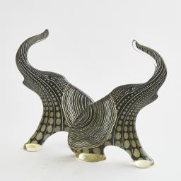 25-03-05-AntiqueModernMix19048.jpg