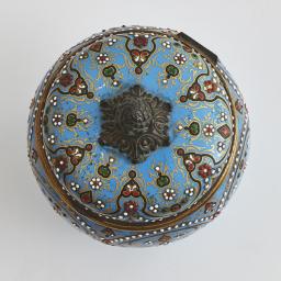 25-03-05-AntiqueModernMix18951.jpg