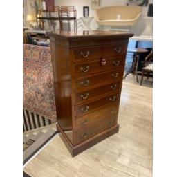 listings - 2025-10-24T134658.270.jpg